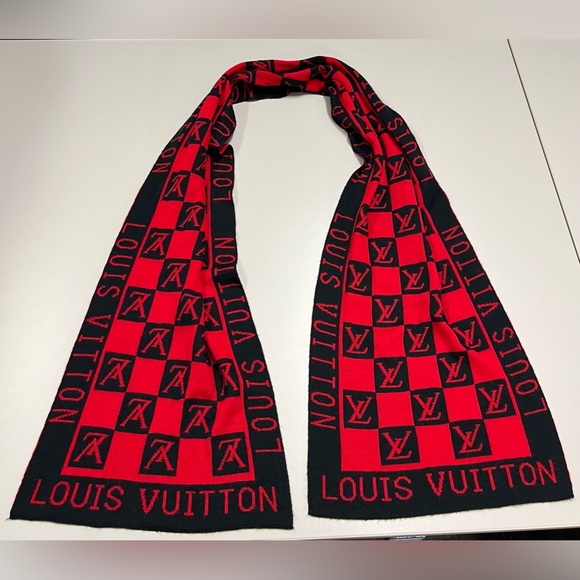 Louis Vuitton Red and Black Muffler Monogram Scarf 🧣 - Picture 10 of 15